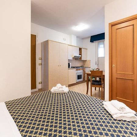 Residenza Melucci Apart otel Rimini Dış mekan fotoğraf