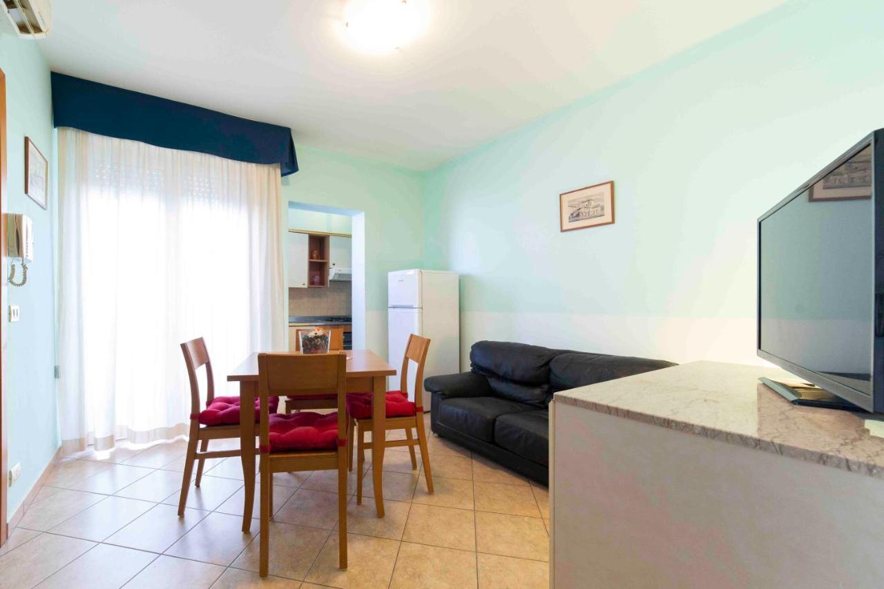 Residenza Melucci Apart otel Rimini Dış mekan fotoğraf