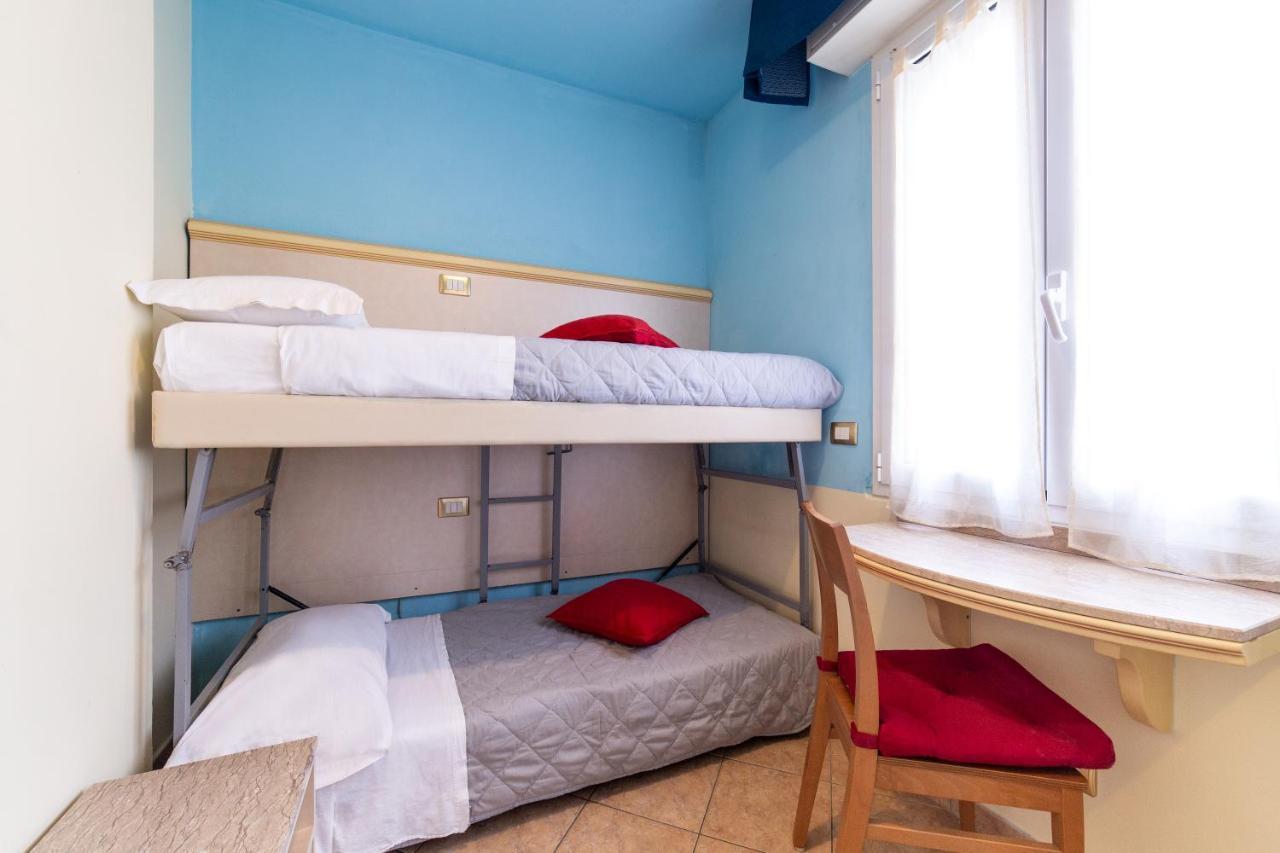 Residenza Melucci Apart otel Rimini Dış mekan fotoğraf