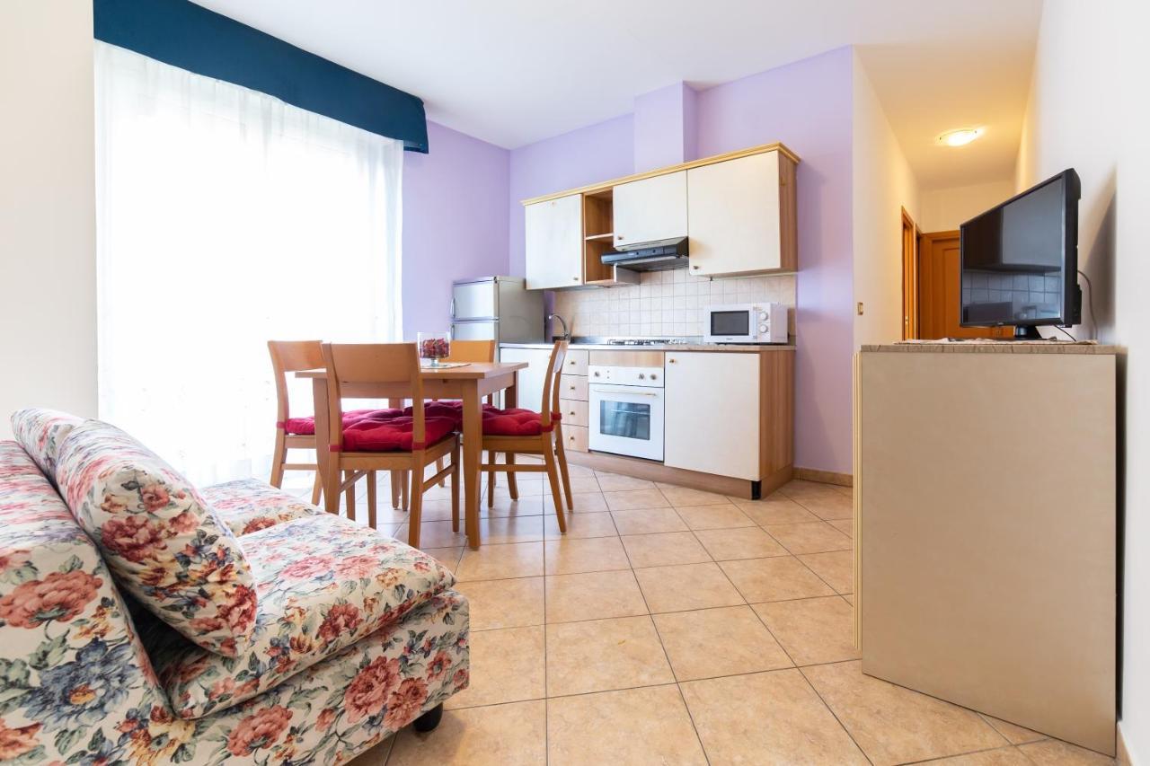 Residenza Melucci Apart otel Rimini Dış mekan fotoğraf