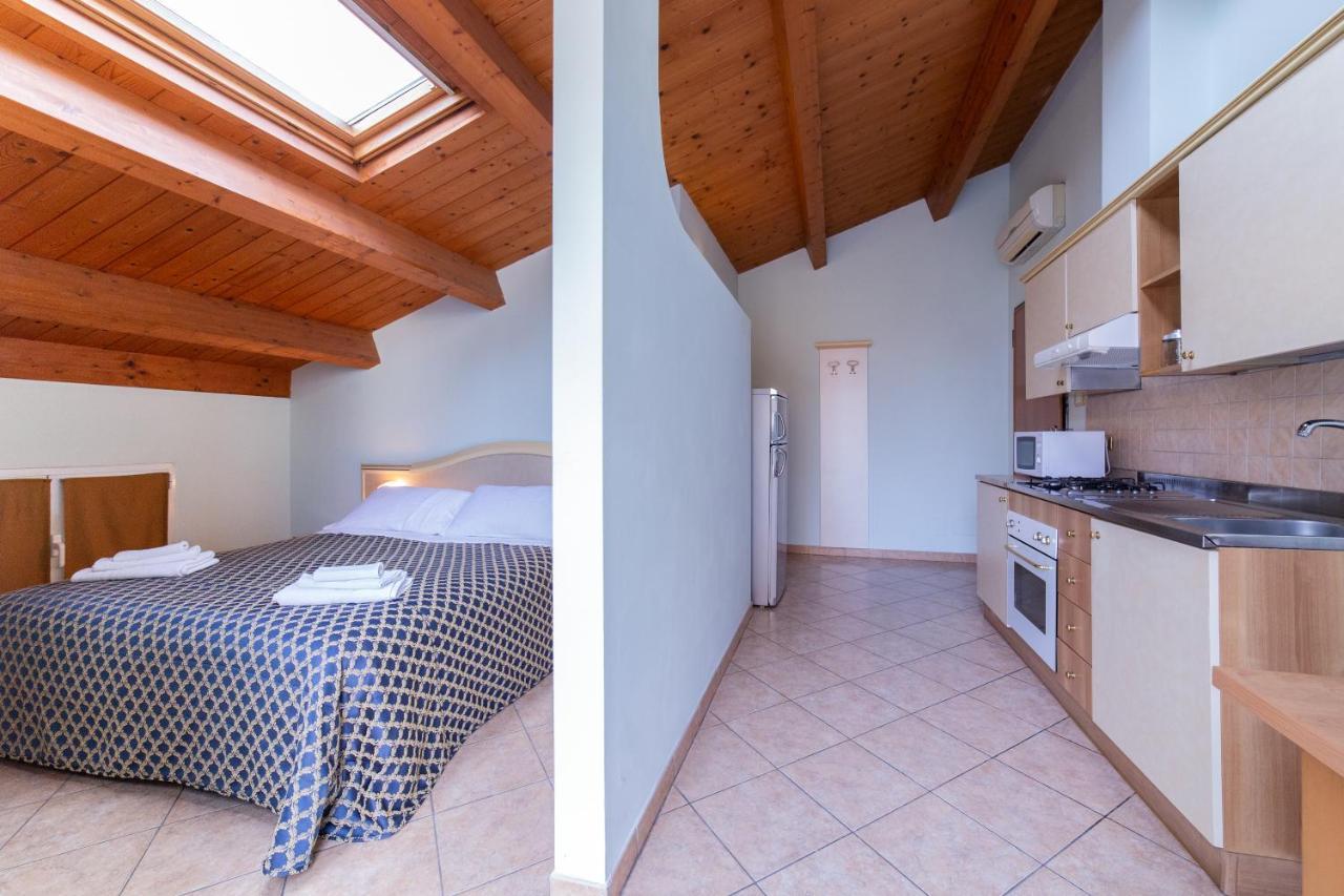 Residenza Melucci Apart otel Rimini Dış mekan fotoğraf