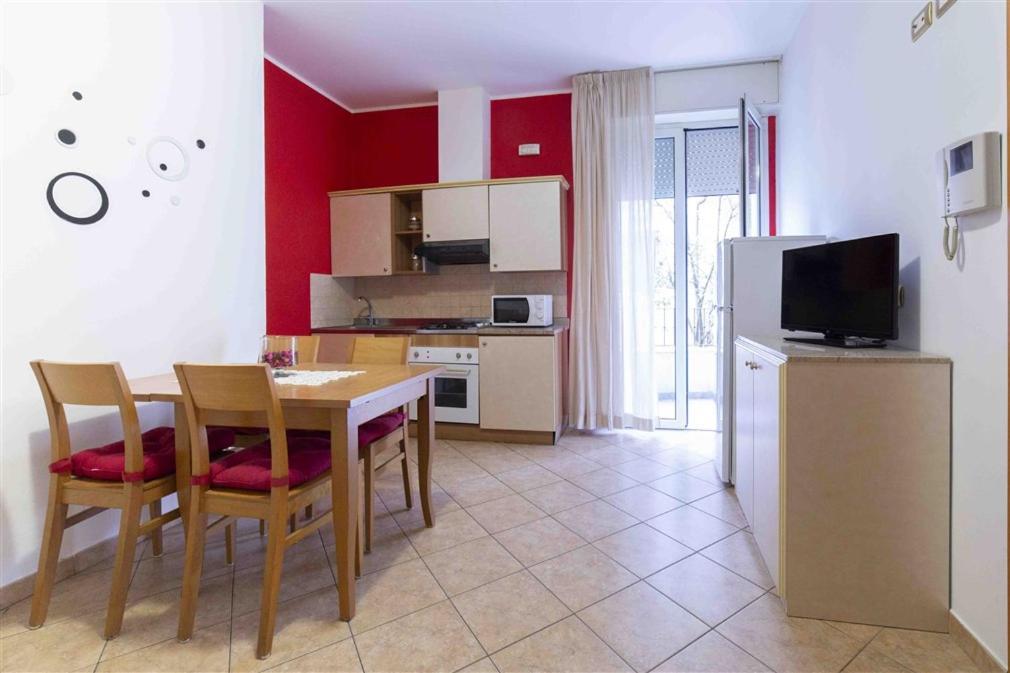 Residenza Melucci Apart otel Rimini Dış mekan fotoğraf