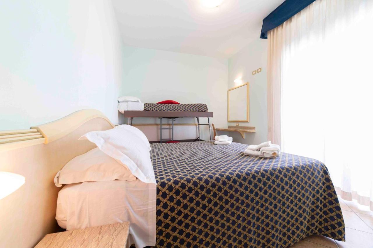 Residenza Melucci Apart otel Rimini Dış mekan fotoğraf