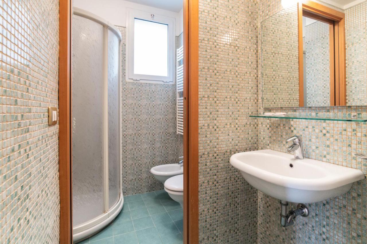 Residenza Melucci Apart otel Rimini Dış mekan fotoğraf