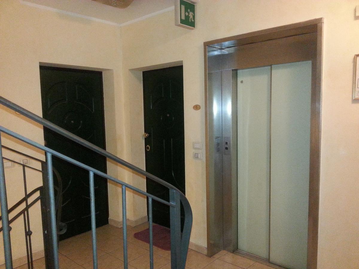 Residenza Melucci Apart otel Rimini Dış mekan fotoğraf