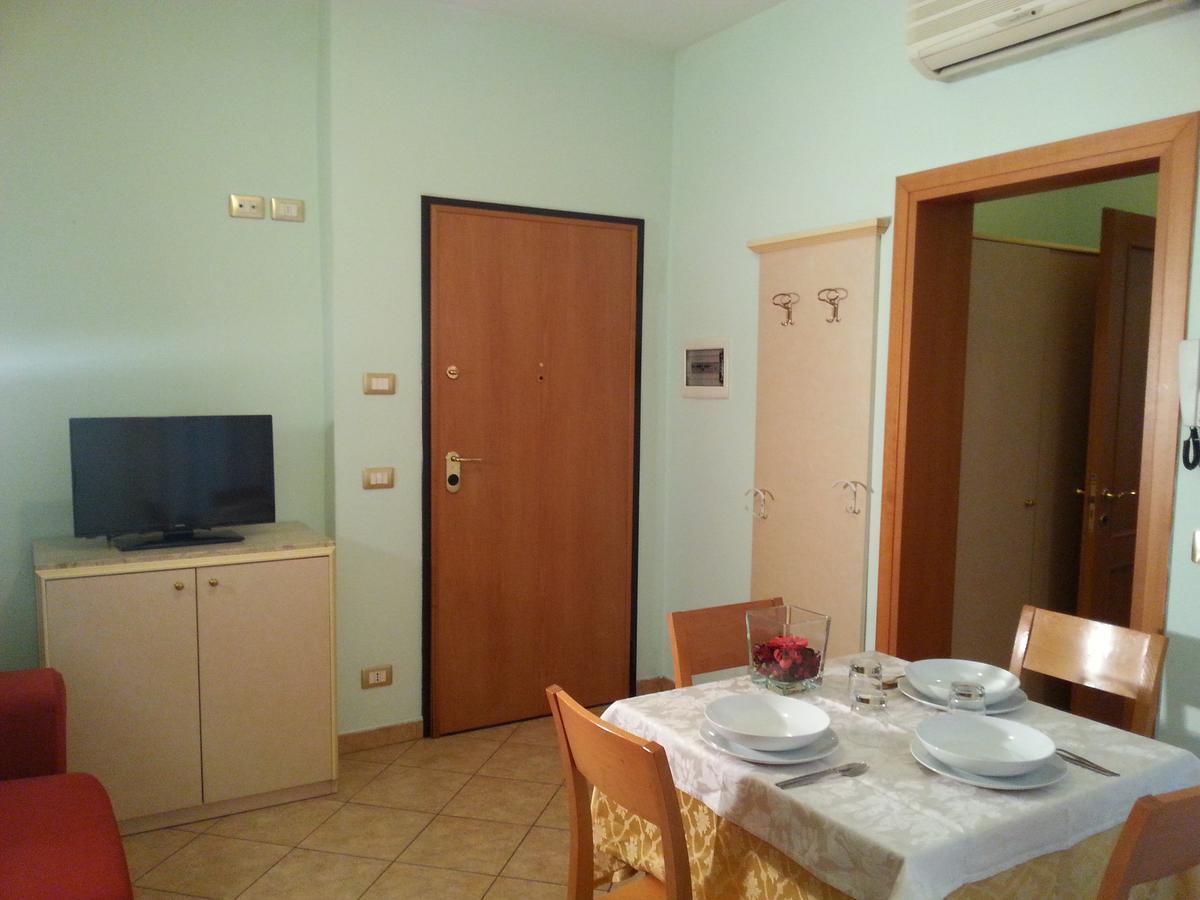 Residenza Melucci Apart otel Rimini Dış mekan fotoğraf