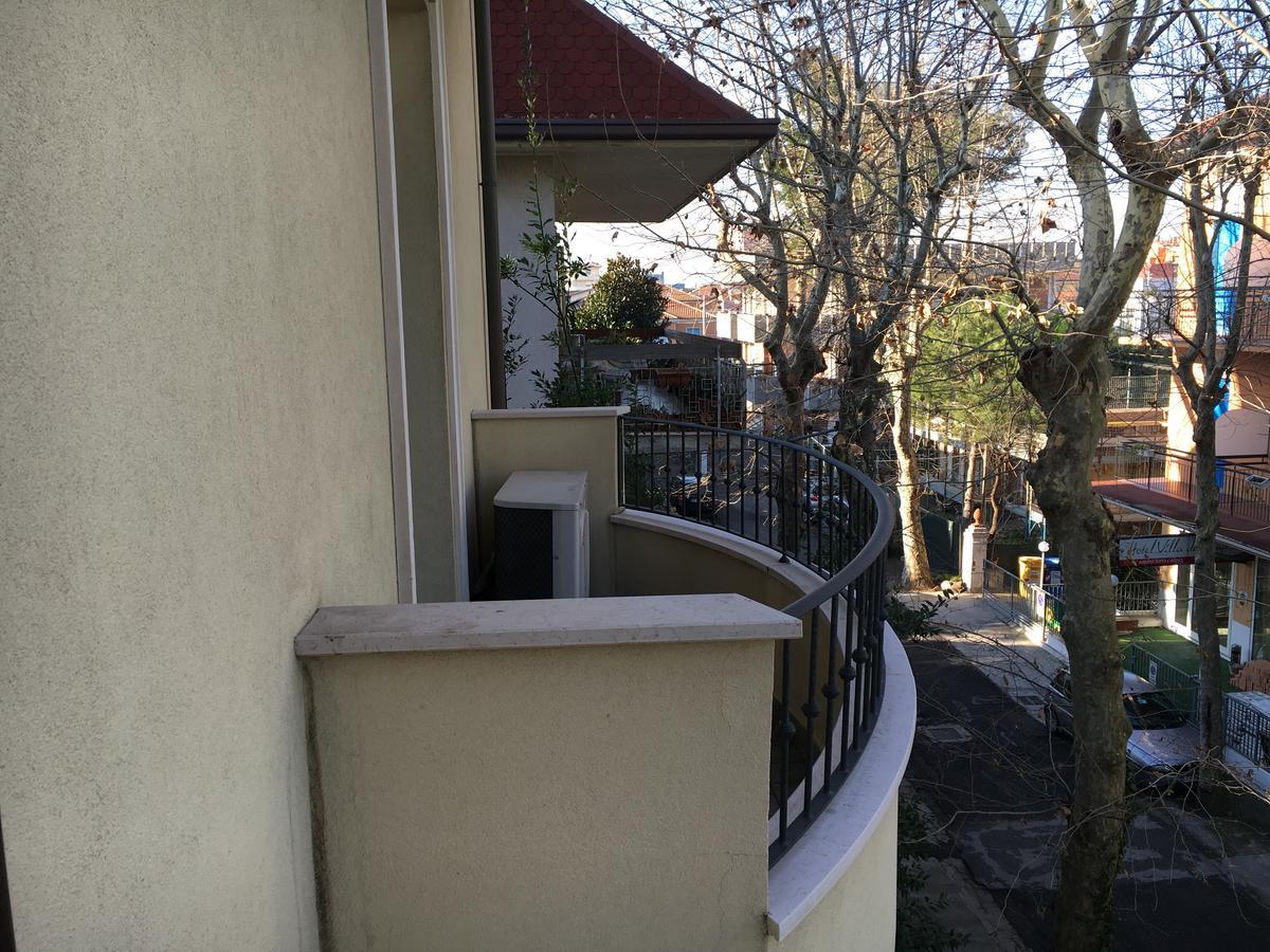 Residenza Melucci Apart otel Rimini Dış mekan fotoğraf